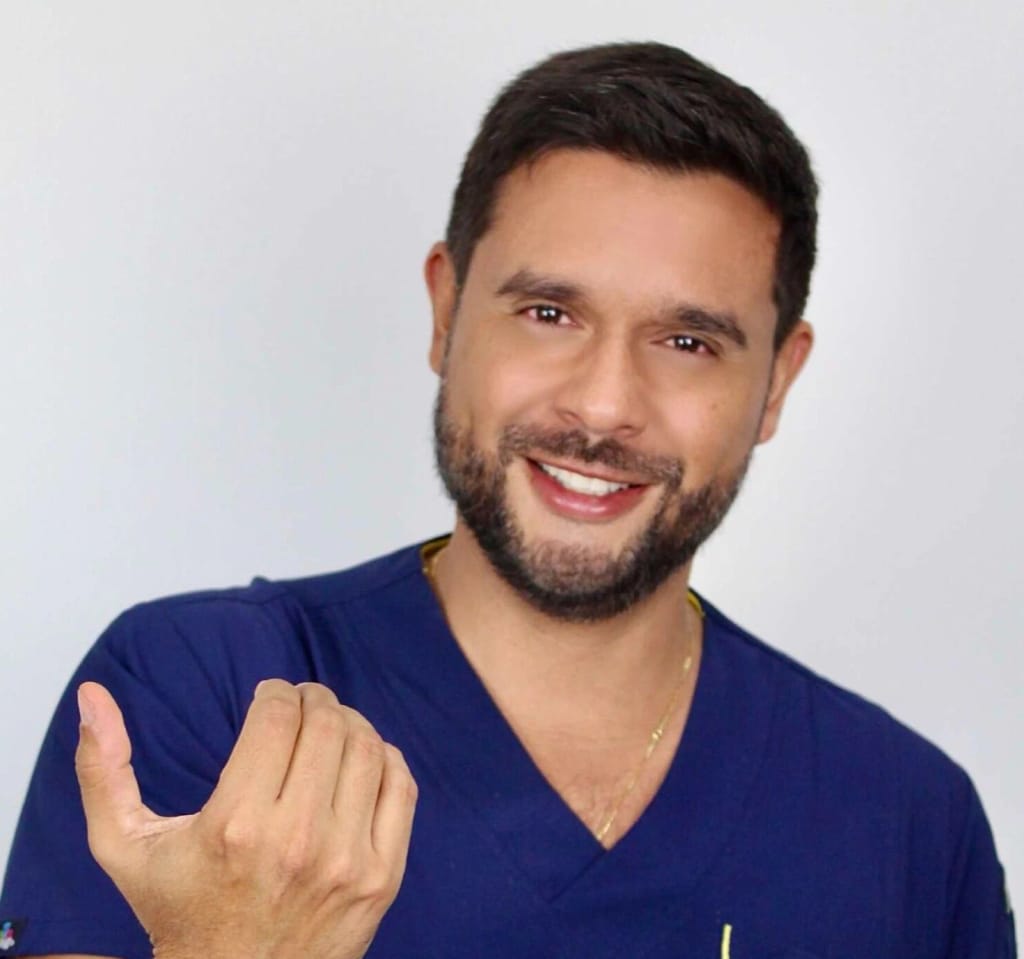 Dr. Alvaro Uribe